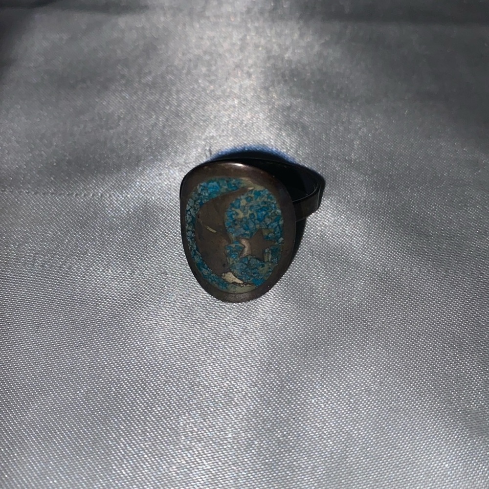 Vintage Celestial Themed Ring - image 1